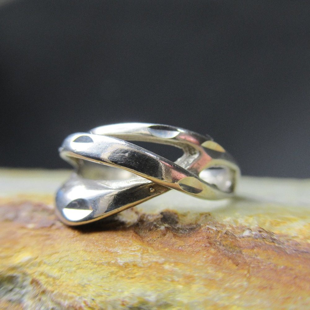 Skein of Sterling Silver Ring, Diamond Facet Silver Ribbons